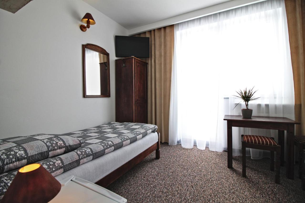 Motel Na Zbojeckiej Skawa Екстериор снимка