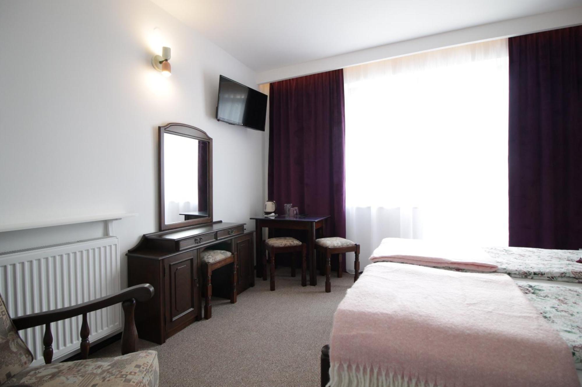 Motel Na Zbojeckiej Skawa Екстериор снимка